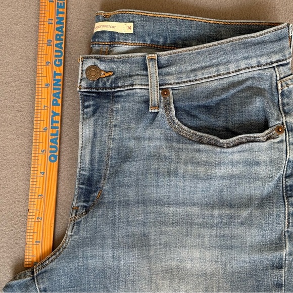 Levi’s Classic Boot Washed Blue Women's Jeans size 14  Stretch - Picture 7 of 11